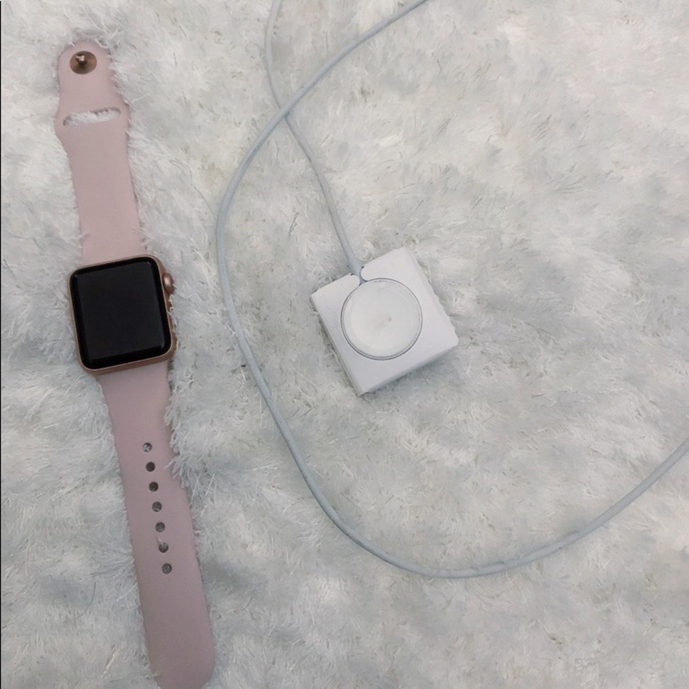 Rose Gold Series 3 Apple Watch 38mm